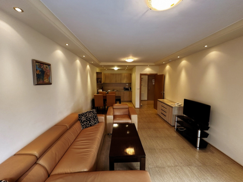 Ексклузивен двустаен апартамент в 4★ комплекс Parklands